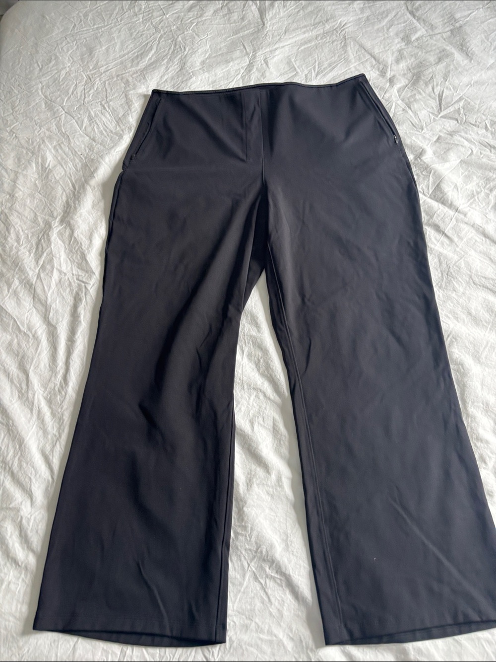 Lululemon smooth fit pull on cropped pant